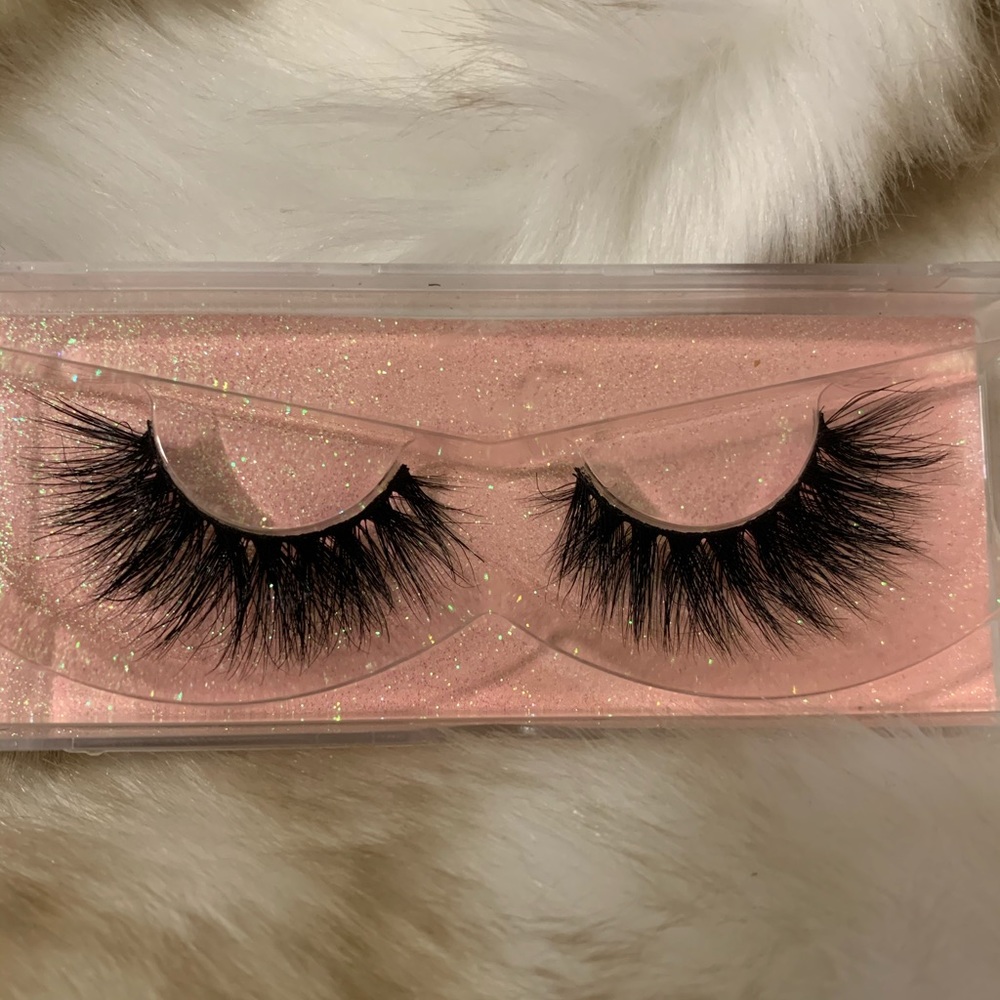 Lashes
